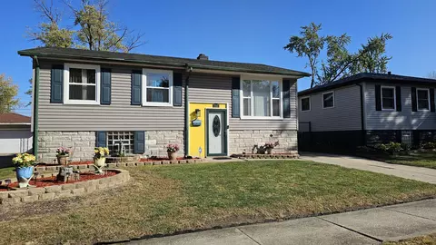 Exterior - 1541 Bigger St, Gary, IN 46404 photo 1 of 4