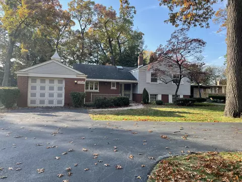 1336 Park Dr, Munster, IN 46321 photo 1