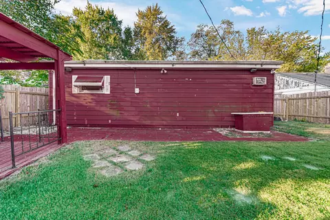 2714 E 21st Pl, Gary, IN 46407 photo 5