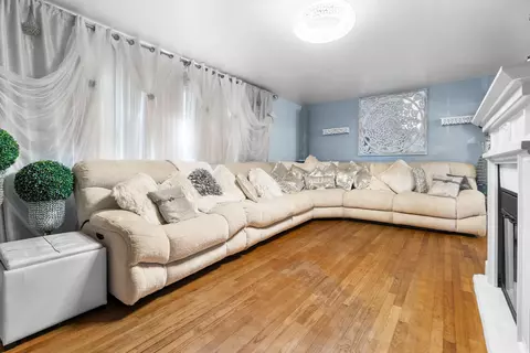 1568 Wilson St, Gary, IN 46404 photo 2