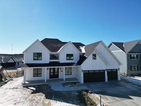 13341 Waterleaf Dr, Saint John, IN 46373 photo 1