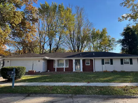 655 Gene Ln, Valparaiso, IN 46385