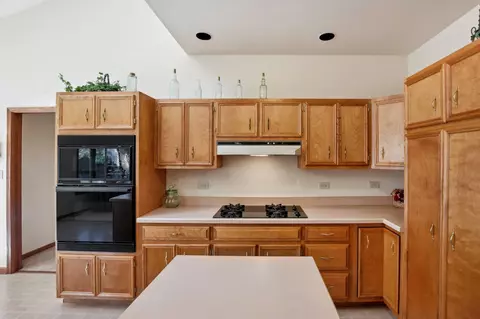 8417 Beech Ave, Munster, IN 46321 photo 17