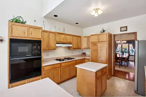 8417 Beech Ave, Munster, IN 46321 photo 15