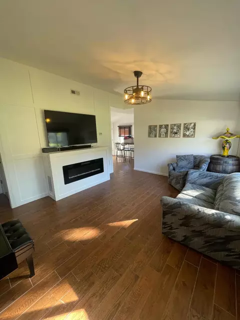 14208 Joyce St, Dyer, IN 46311 photo 2