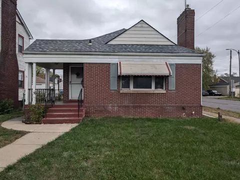 373 Taft Pl, Gary, IN 46404 photo 1