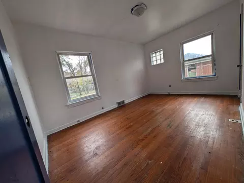 373 Taft Pl, Gary, IN 46404 photo 6