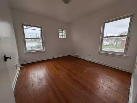 373 Taft Pl, Gary, IN 46404 photo 5