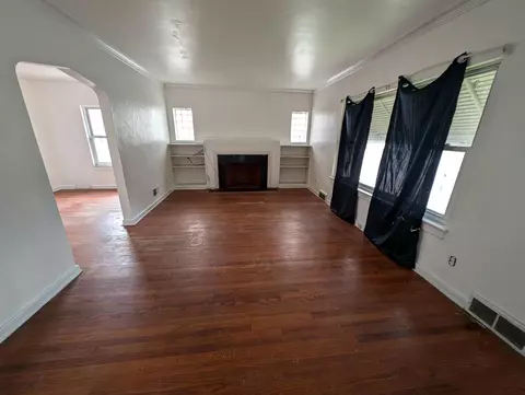 373 Taft Pl, Gary, IN 46404 photo 2