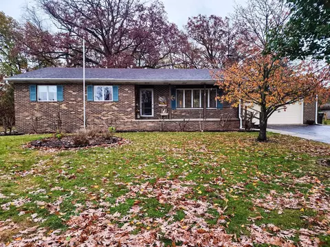 9391 N 327, Lake Village, IN 46349