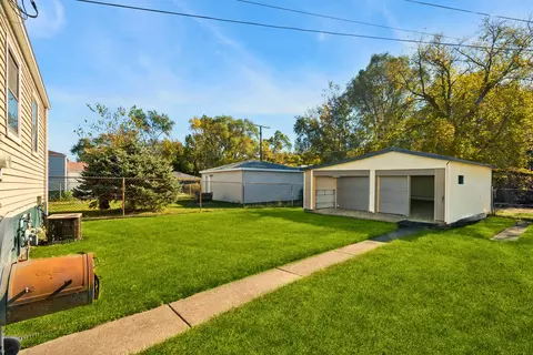 2945 W 19th Ave, Gary, IN 46404 photo 22