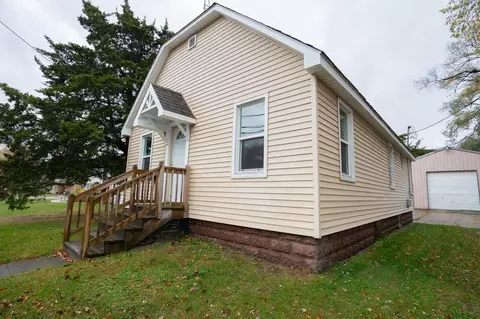 306 S Schricker Ave, North Judson, IN 46366