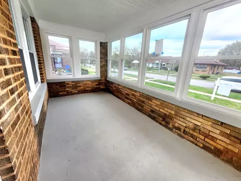 735 Garfield St, Gary, IN 46404 photo 5