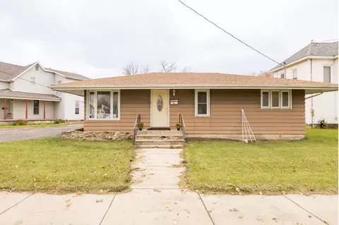 111 N Mckinley Ave, Rensselaer, IN 47978