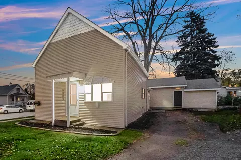 6803 Alexander Ave, Hammond, IN 46323