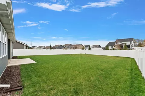 Exterior - 10435 Brookhaven Dr, Saint John, IN 46373 photo 8 of 12