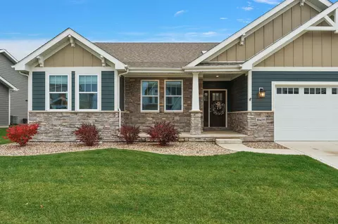 Exterior - 10435 Brookhaven Dr, Saint John, IN 46373 photo 5 of 12
