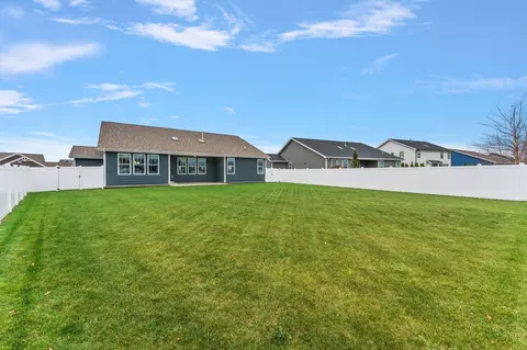 Exterior - 10435 Brookhaven Dr, Saint John, IN 46373 photo 9 of 12