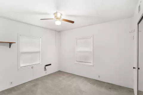 402 N Jay St, Griffith, IN 46319 photo 15