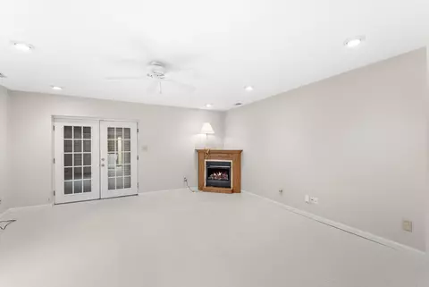 402 N Jay St, Griffith, IN 46319 photo 10