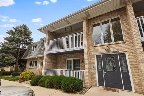 9316 Spring Creek Dr #5, Highland, IN 46322