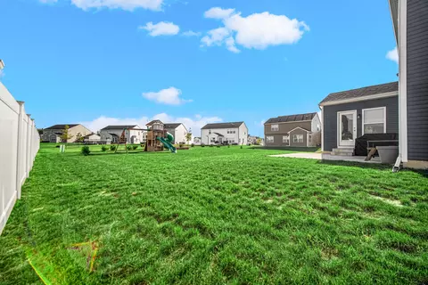 5765 Burr Ridge Circle Cir, Crown Point, IN 46307 photo 23