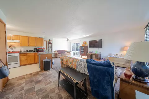 1049-1055 E 900, Wheatfield, IN 46392 photo 7