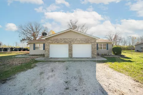 1049-1055 E 900, Wheatfield, IN 46392 photo 1