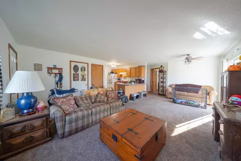 1049-1055 E 900, Wheatfield, IN 46392 photo 4