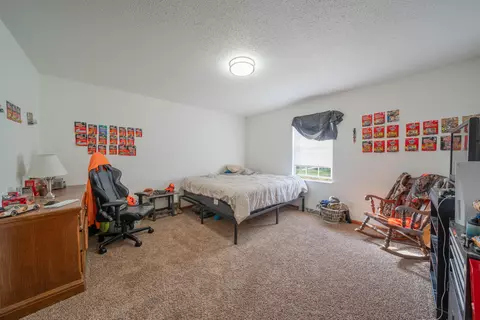 1049-1055 E 900, Wheatfield, IN 46392 photo 8