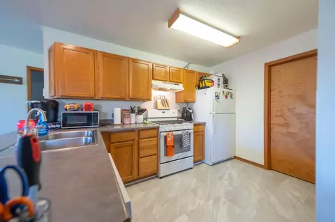 1049-1055 E 900, Wheatfield, IN 46392 photo 13