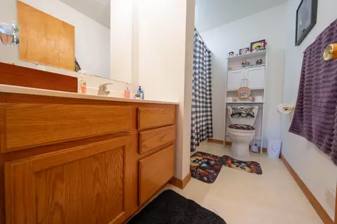 1049-1055 E 900, Wheatfield, IN 46392 photo 10