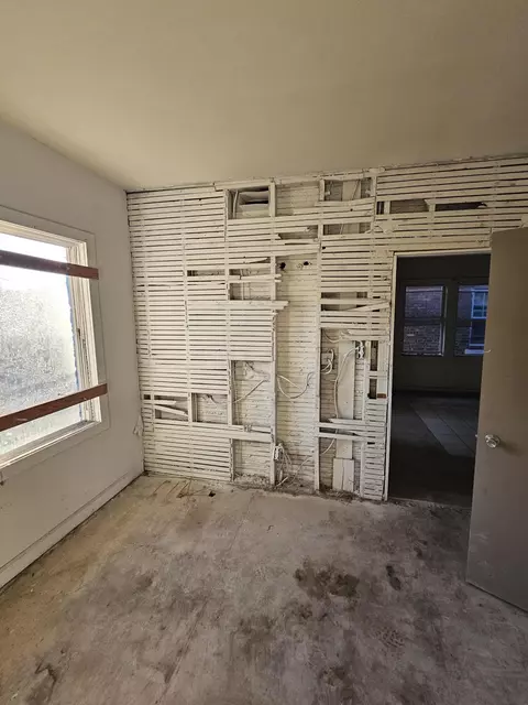 1113 W 11th Ave, Gary, IN 46402 photo 8