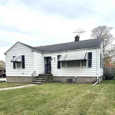 7150 Howard Ave, Hammond, IN 46324