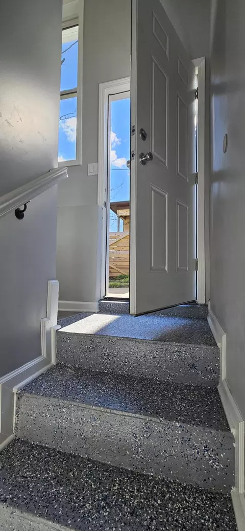 Entry Way - 411 Lincoln St, Gary, IN 46402 photo 13 of 16