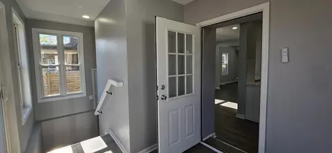 Entry Way - 411 Lincoln St, Gary, IN 46402 photo 8 of 16