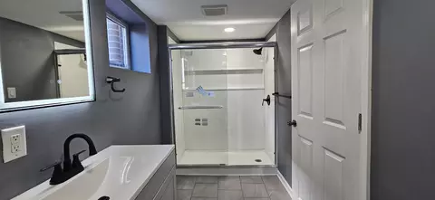 Bath - 411 Lincoln St, Gary, IN 46402 photo 15 of 19