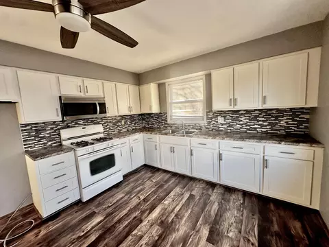 2231 Garfield St, Gary, IN 46404 photo 4