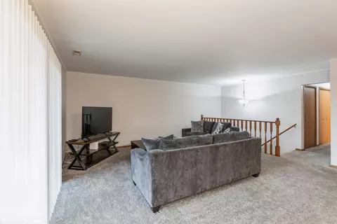 1417 Brookside Dr #D2, Munster, IN 46321 photo 8