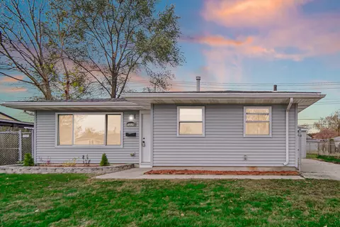 7226 Ohio Ave, Hammond, IN 46323