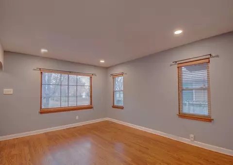 Living - 926 173rd St, Hammond, IN 46324 photo 1 of 2