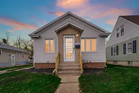 7140 Oakdale Ave, Hammond, IN 46324