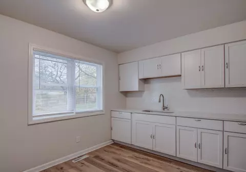 952 Stevenson St, Gary, IN 46406 photo 7