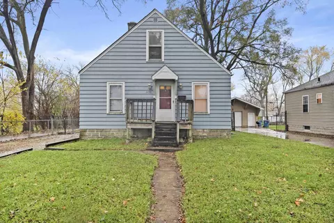 2430 81st St, Highland, IN 46322