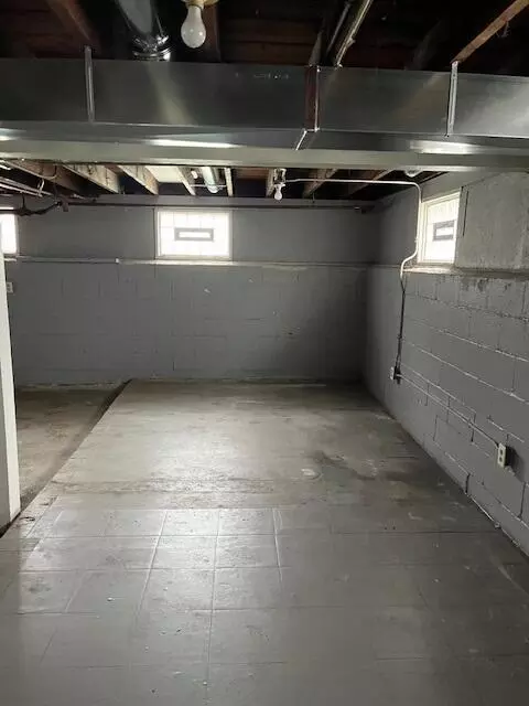 356 S Henry St, Gary, IN 46403 photo 10