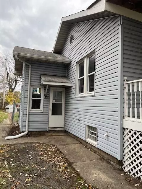 356 S Henry St, Gary, IN 46403 photo 13