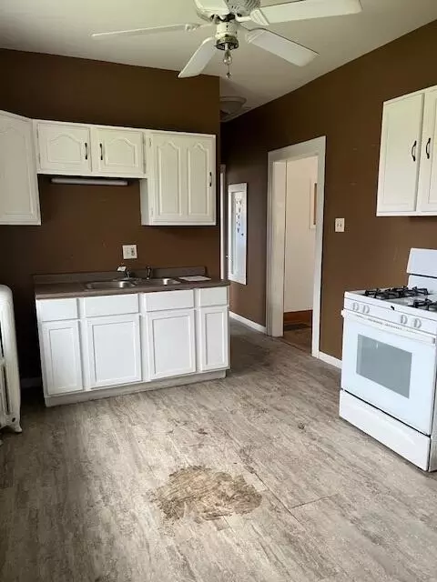 356 S Henry St, Gary, IN 46403 photo 3