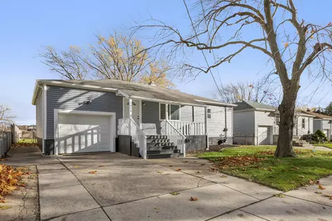 7025 Lindberg Ave, Hammond, IN 46323