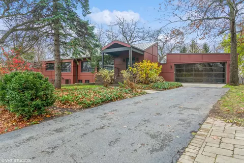 1926 Ridge Rd, Munster, IN 46321