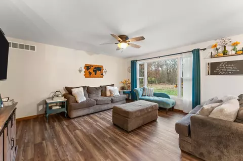 Living - 5778 E 1168, De Motte, IN 46310 photo 2 of 2
